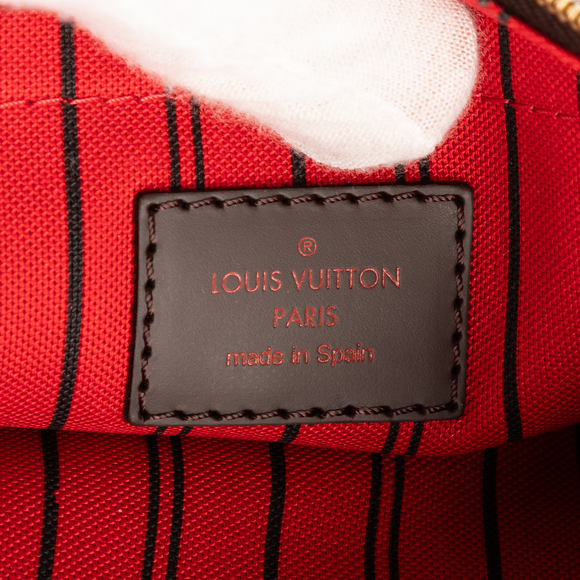 Louis Vuitton Neverfull Pochette - Picture 10 of 11